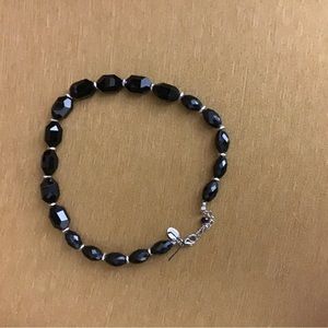 NWOT Beautiful Black Necklace